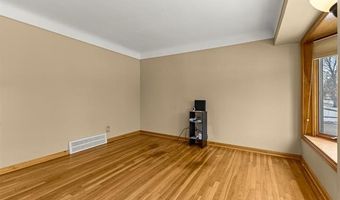 9804 Hubert Ave, Allen Park, MI 48101