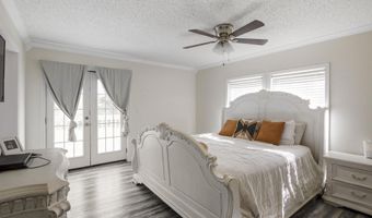 1312 Hickory Ln NE, Arab, AL 35016
