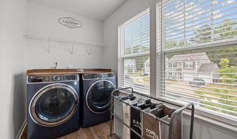 185 Horseshoe Pl, Angier, NC 27501