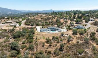 573 Lilac Ranch Rd, Alpine, CA 91901