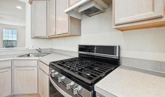 6949 BANCHORY Ct, Alexandria, VA 22315