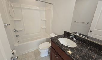19 Oak Branch Dr 19, Brookfield, CT 06804