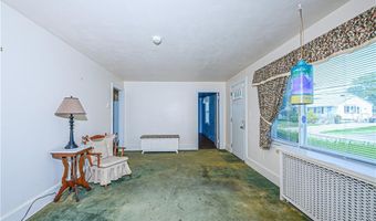 117 Wolcott Ave, Middletown, RI 02842