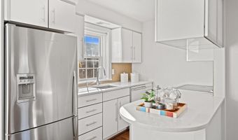 3361 S WAKEFIELD St B1, Arlington, VA 22206