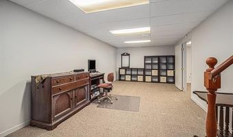 2802 Bombridge Ct, Ann Arbor, MI 48104