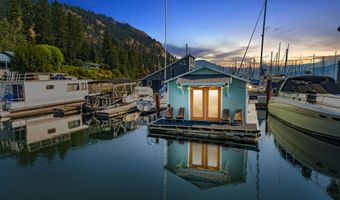 34179 N Scenic Bay, Bayview, ID 83803
