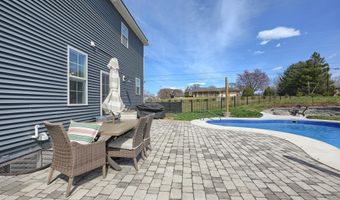 6 LOBELL Rd, Abbottstown, PA 17301