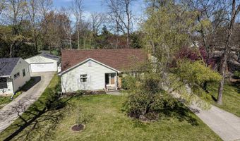 2207 S GLADYS Ave, Appleton, WI 54915
