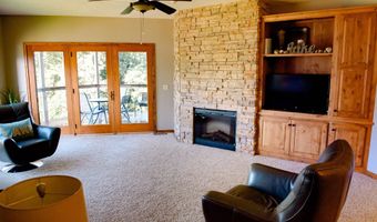 425 240th Ave 201, Arnolds Park, IA 51331