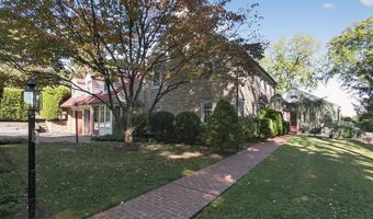 3 HIDDEN Ln, Abington, PA 19001