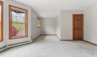 287 S Bear Hill Rd, Chaplin, CT 06235