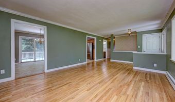128 Cedar Ln, Beacon Falls, CT 06403