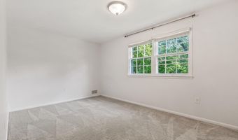 6828 WINTER Ln, Annandale, VA 22003