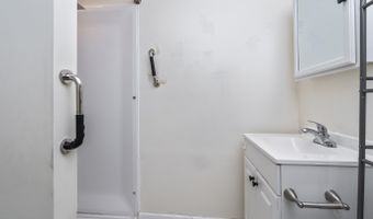 211 Clinton Ave, Albany, NY 12210