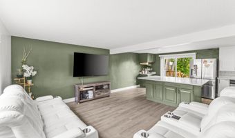 5044 Albany Dr, Columbus, OH 43232