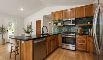 1808 SW D St, Bentonville, AR 72712