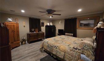 55135 5TH St, Astor, FL 32102