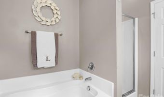 8 Mallard Run Dr, Arden, NC 28704