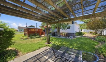 136 Simpson Rd, Barco, NC 27917
