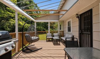 59 Smith Hill Rd, Airmont, NY 10952