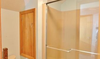 16 Hempstead Ave, Bangor, ME 04401