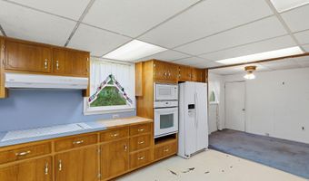 304 Central Blvd, Bayville, NJ 08721