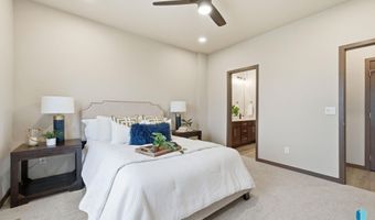 2822 E Hazelnut St, Brandon, SD 57005