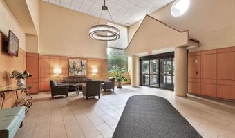 1211 S EADS St 810, Arlington, VA 22202