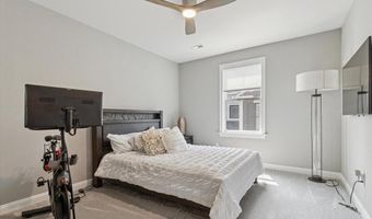 821 GREENWICH Dr, Ambler, PA 19002