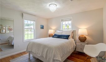 62 Scituate Farms Dr, Cranston, RI 02921
