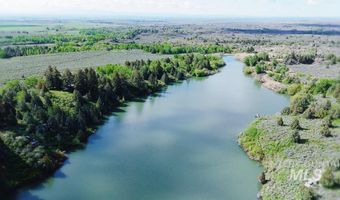 1555 Sadorus Hill Rd, Ashton, ID 83420