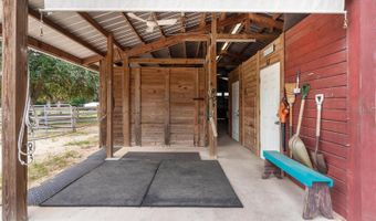 18525 LAKE Rd, Altoona, FL 32702