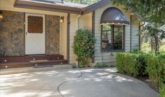 677 Saint Andrews Dr, Arnold, CA 95223