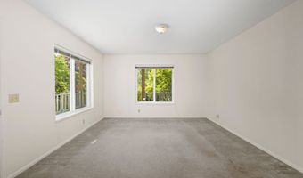 285 WALDORF Pl, Astoria, OR 97103