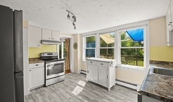 232 County Rd, Bourne, MA 02532