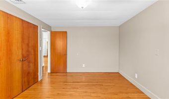 67 Vancouver Ave, Warwick, RI 02886