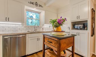 2003 Lynnwood Dr, Benton, AR 72015