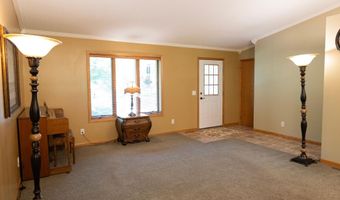 2485 Reeds Villa Ln SW, Alexandria, MN 56308