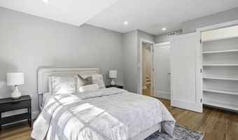 16 Pinehurst St, Boston, MA 02131