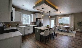 724 Sequoia Dr, Altoona, WI 54720