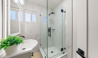 21011 La Salle Ave, Torrance, CA 90501