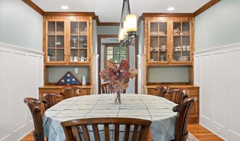 43 Darling Parke Dr, Bangor, ME 04401