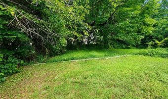 335 E 10th St, Baxter Springs, KS 66713