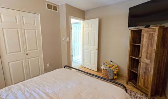 1 Lafayette Ct, Barnegat, NJ 08005