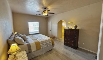 5317 Southfort Dr SW, Albuquerque, NM 87105