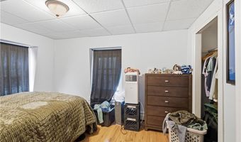 14 Garfield Ave, East Providence, RI 02916