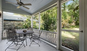 217 St Charles St, Bay St. Louis, MS 39520