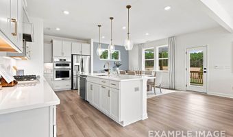 563 Whinfield Pl, Aberdeen, NC 28315