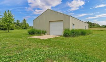 8324 SW Indian Hills Rd, Auburn, KS 66402