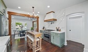 2111 S Bronson Ave, Los Angeles, CA 90018